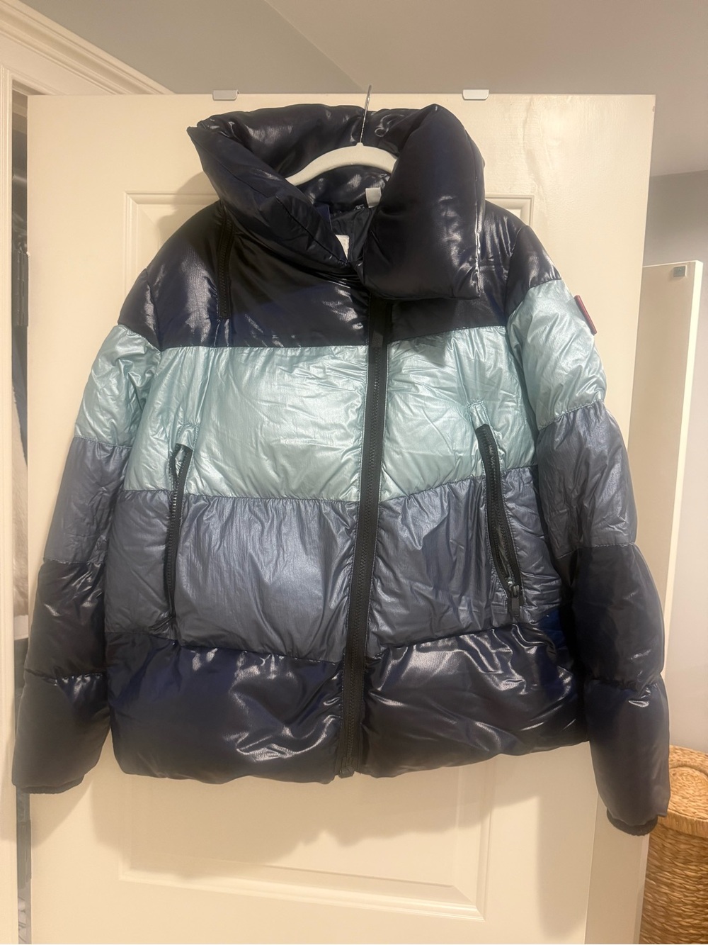 Rossignol Women's Colorblock Puffer Jacket - Navy & Light Blue